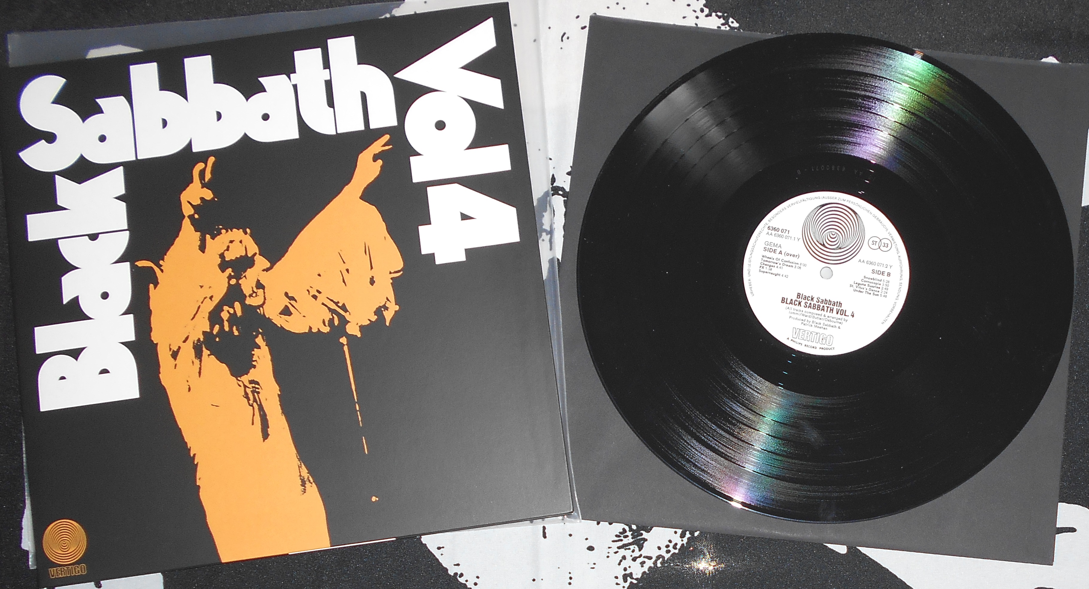 BLACK SABBATH - Vol. 4 - 1.jpg