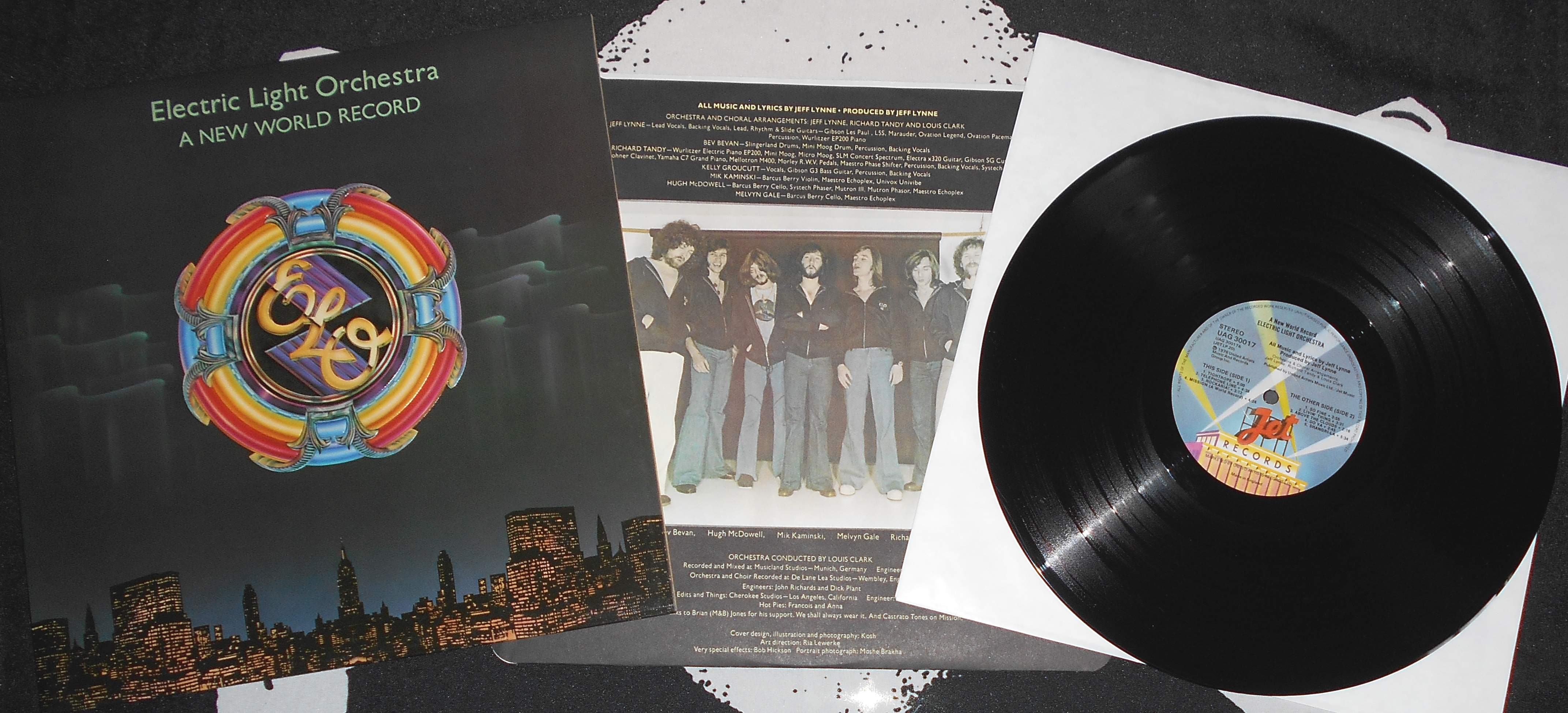 ELO - A new World record (1).JPG