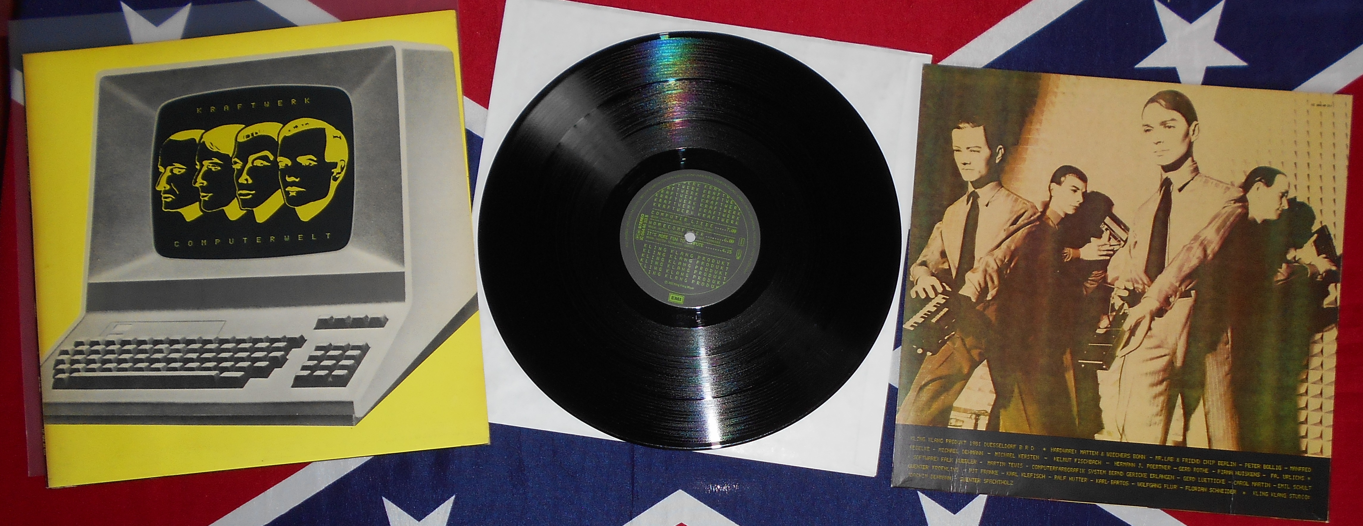 KRAFTWERK - Computrwelt (1).JPG
