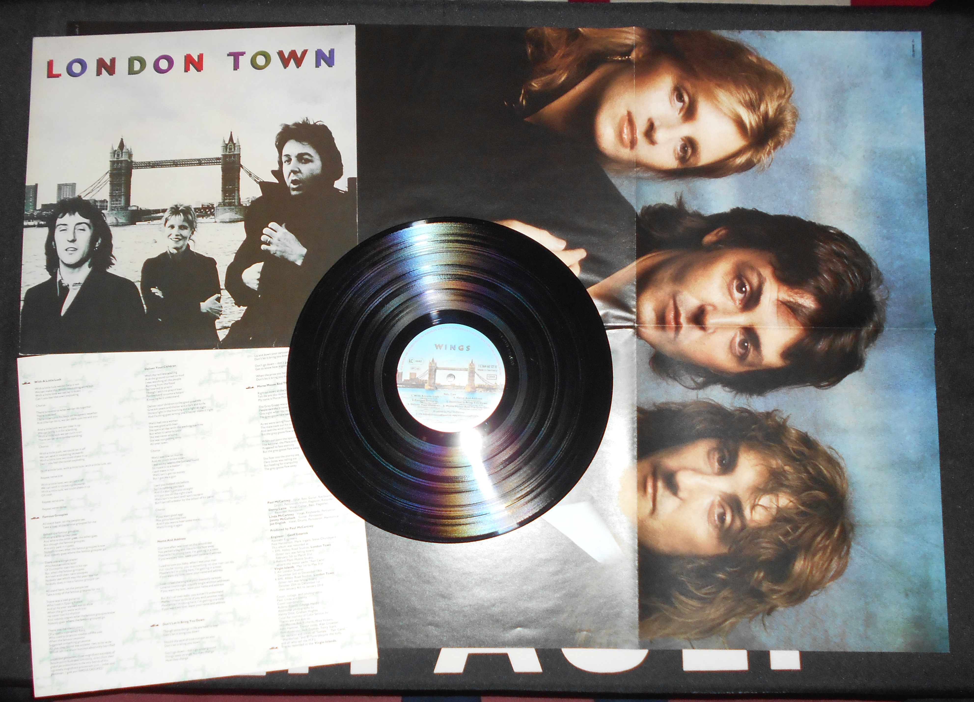 WINGS -London Town (1).JPG