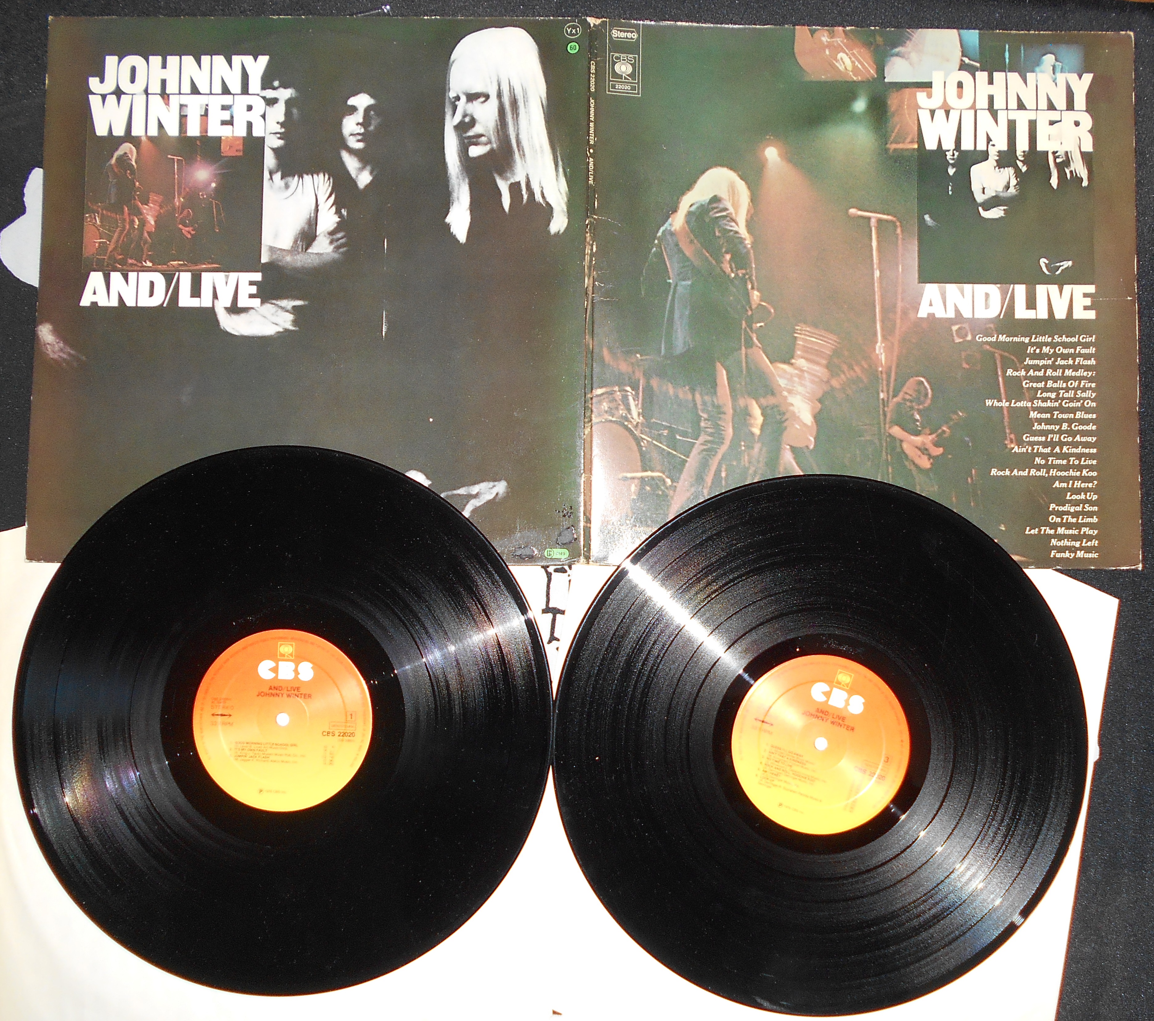 JOHNNY WINTER - Live And (1).JPG