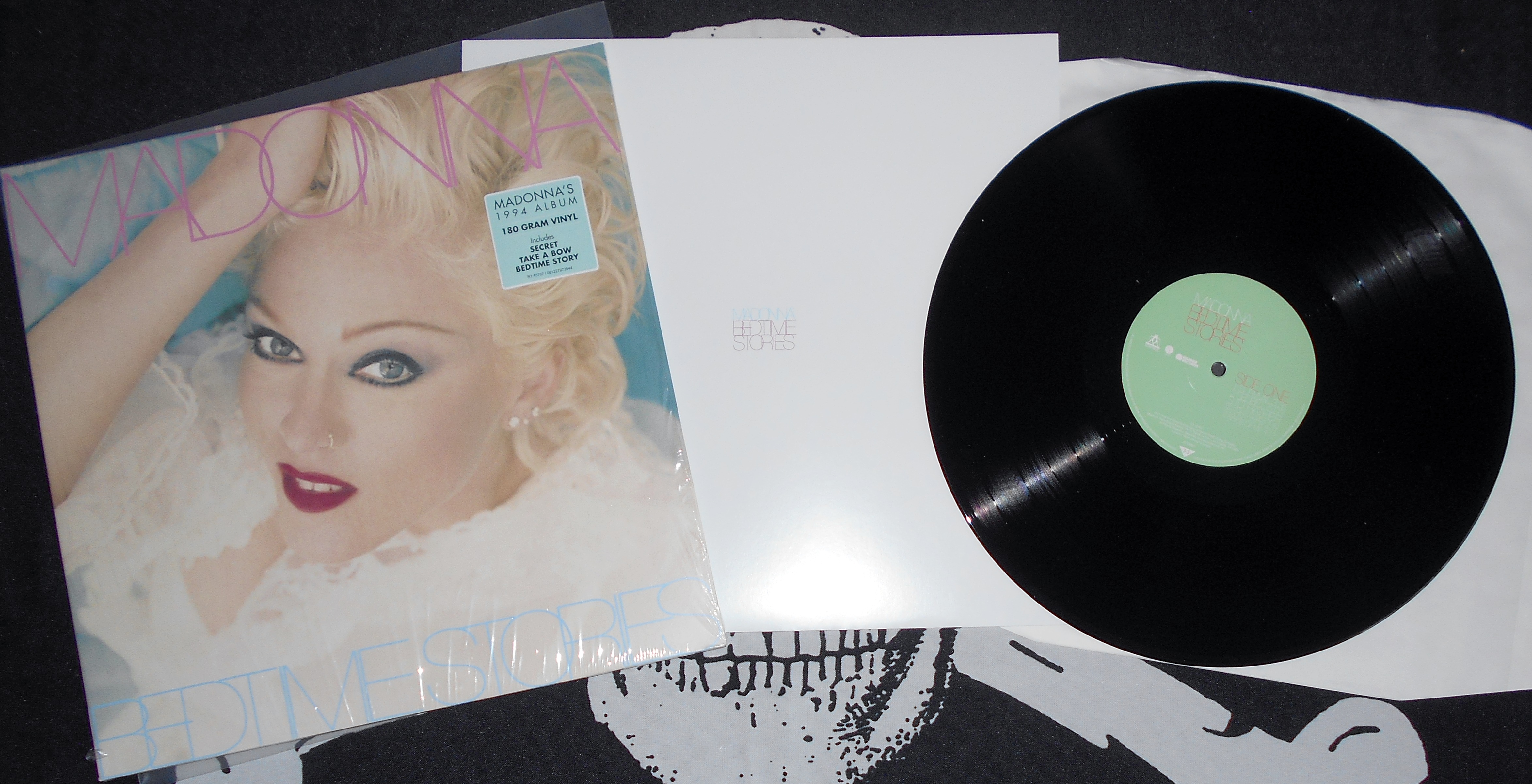 MADONNA - Bedtime Stories (1).JPG