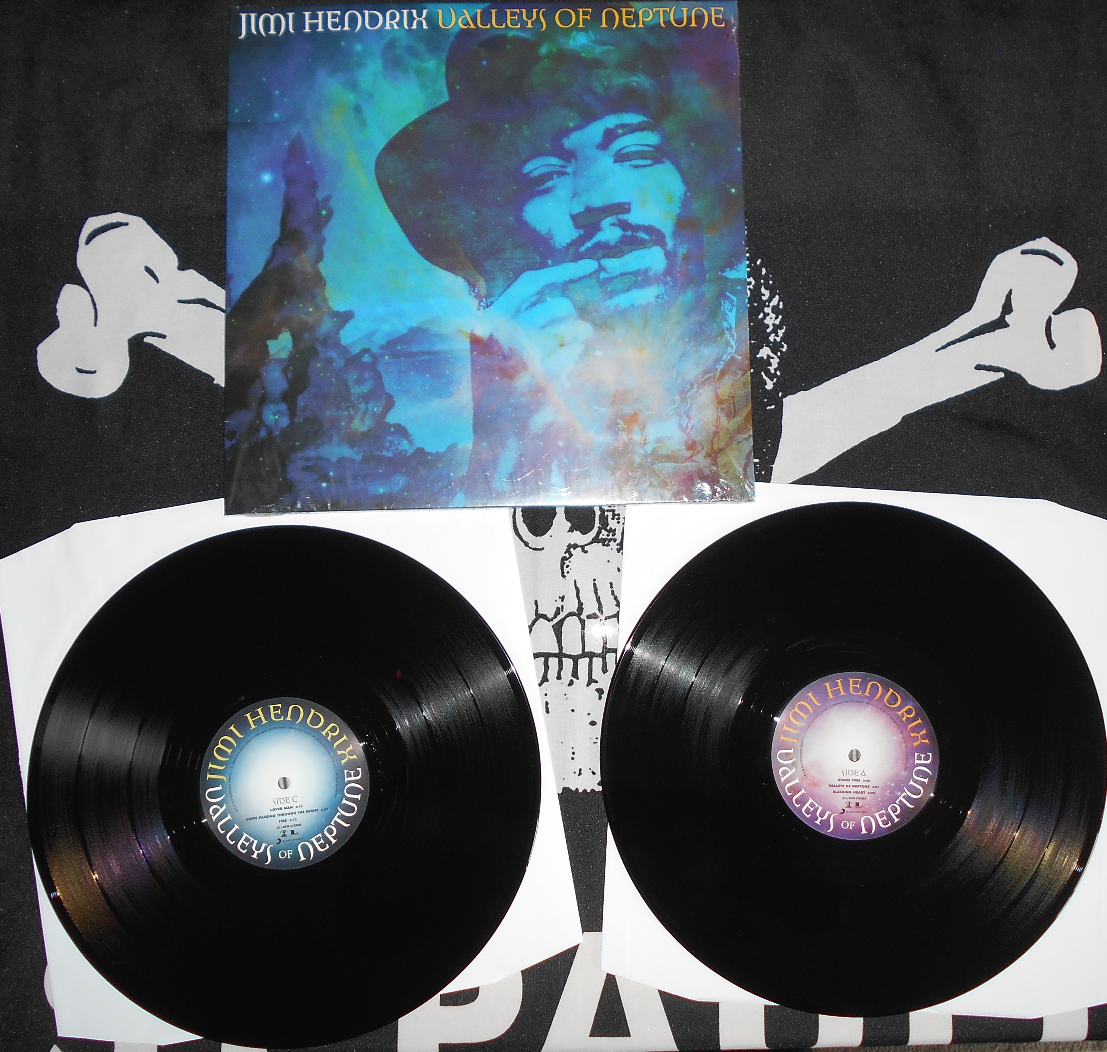 JIM HENDRIX - Valleys of Neptune (1).JPG