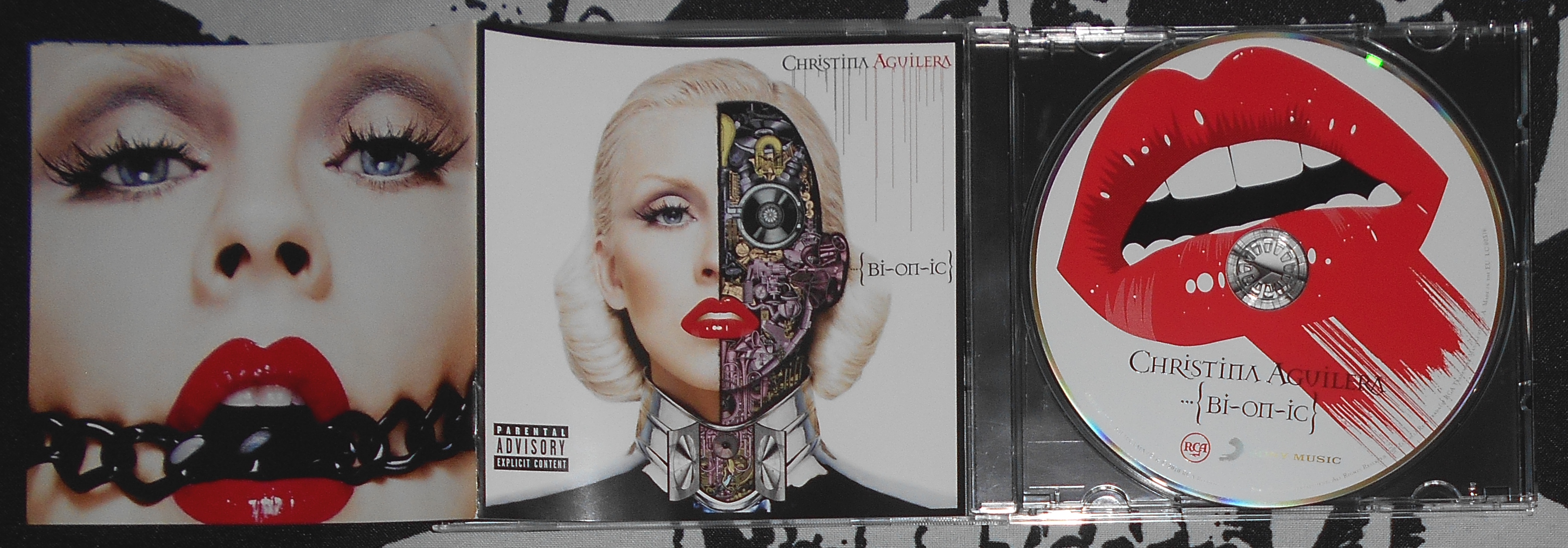 CHRISTINA AGUILERA - Bi-on--ic (2).JPG
