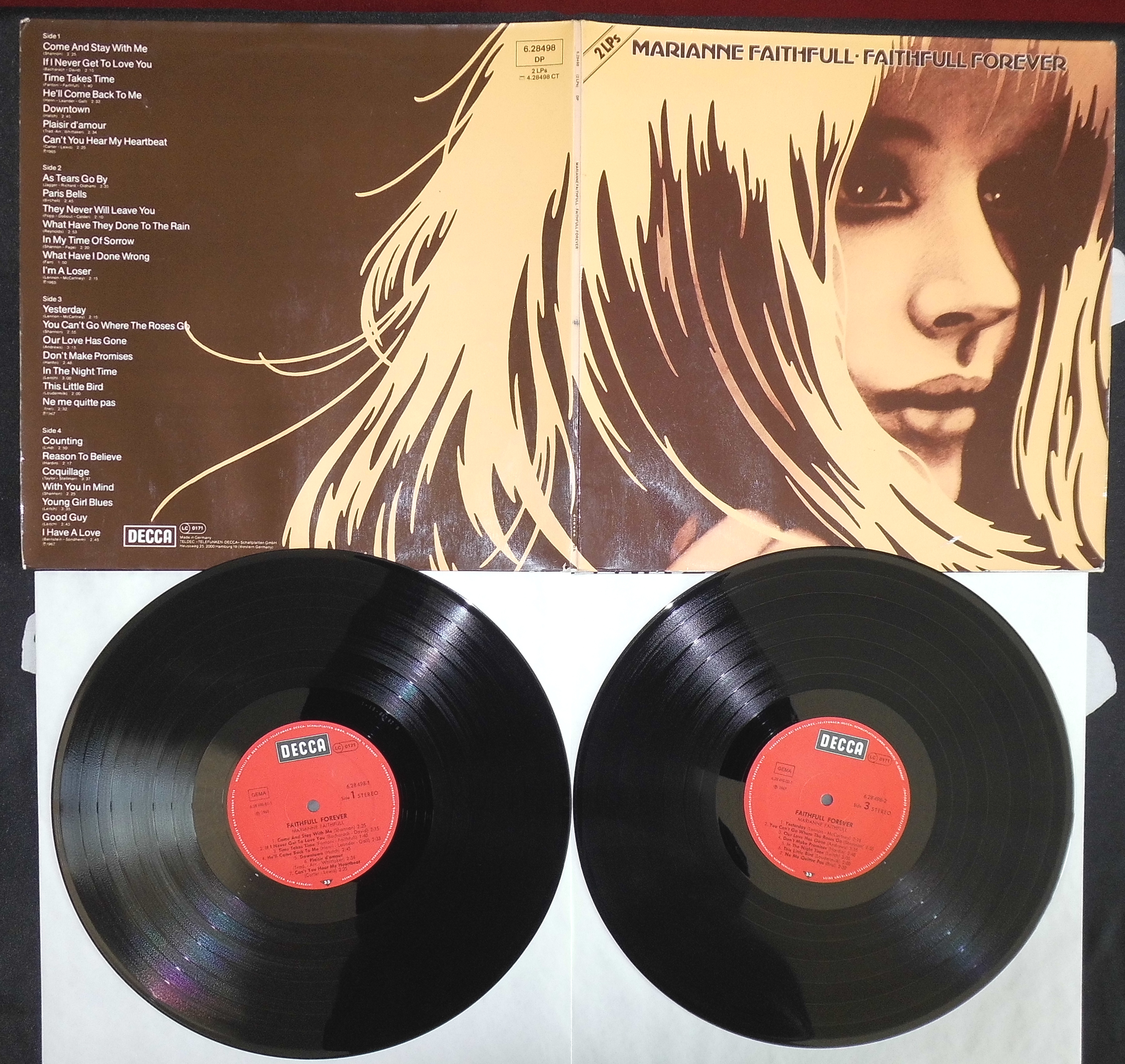FAITHFUL, MARIANNE - Marianne Faithfull  und Loveinamist  (1).JPG