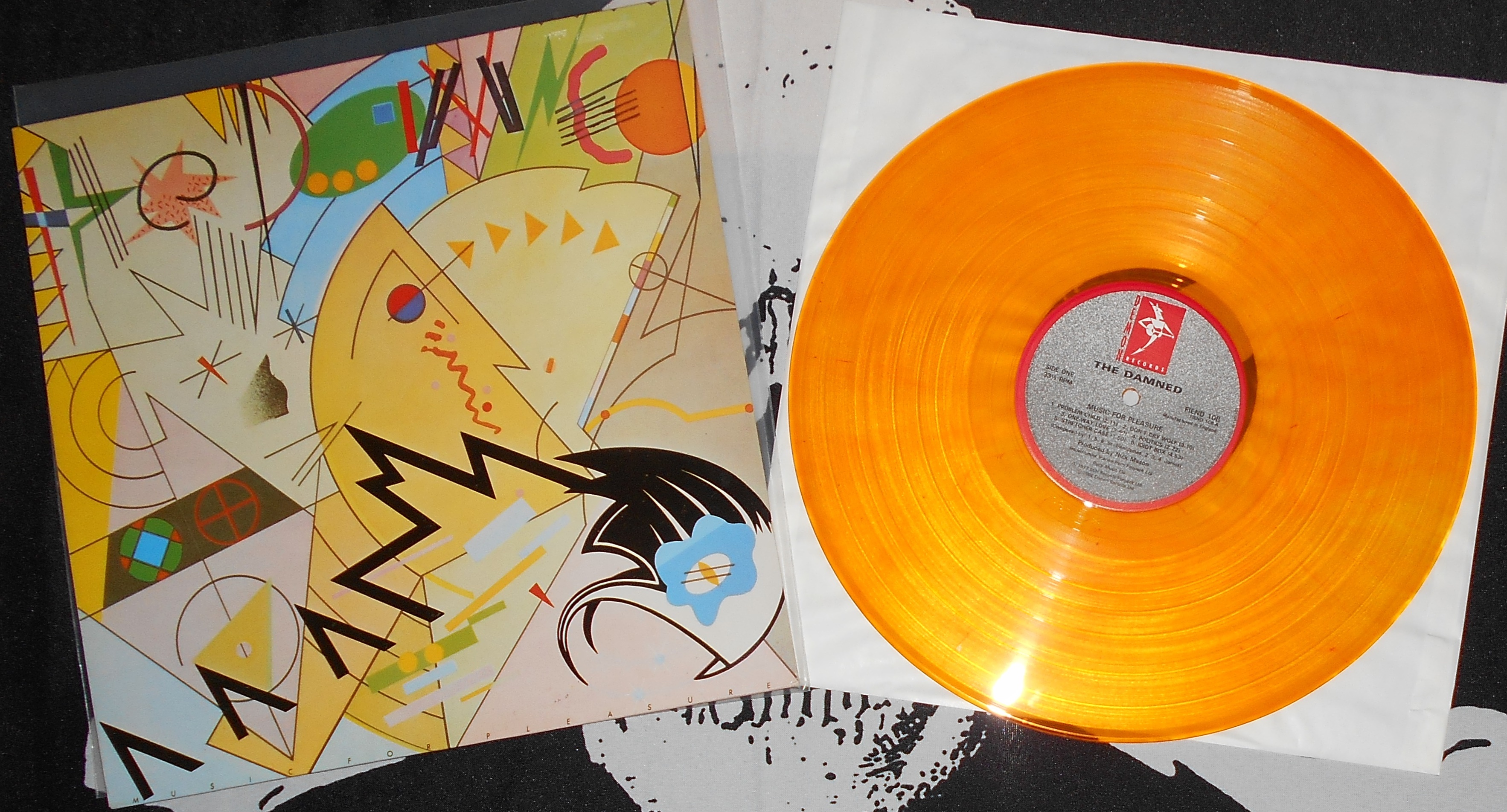 DAMNED - Music for Pleasure 1.jpg