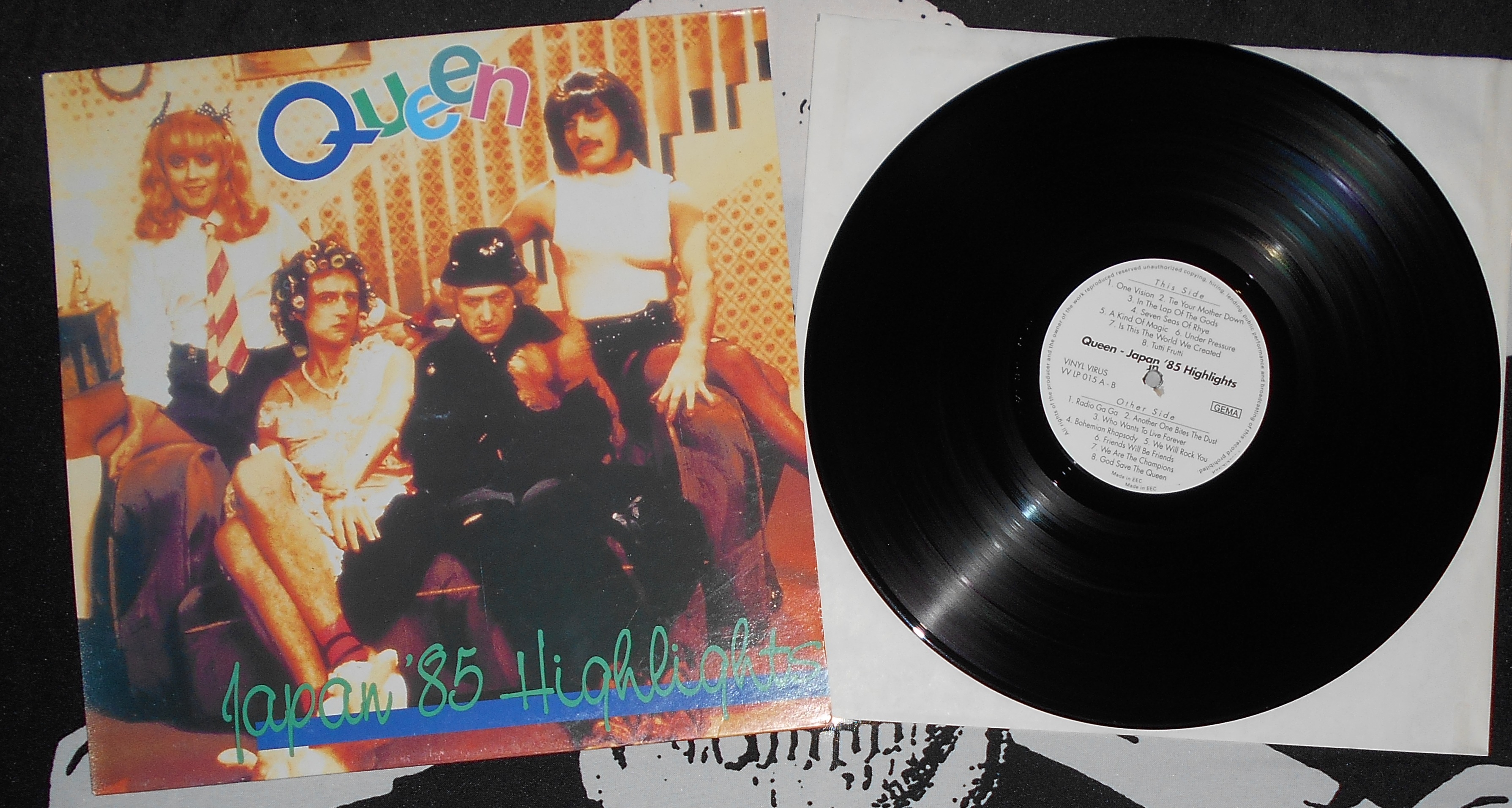 QUEEN - Bootleg Wembley (1).JPG