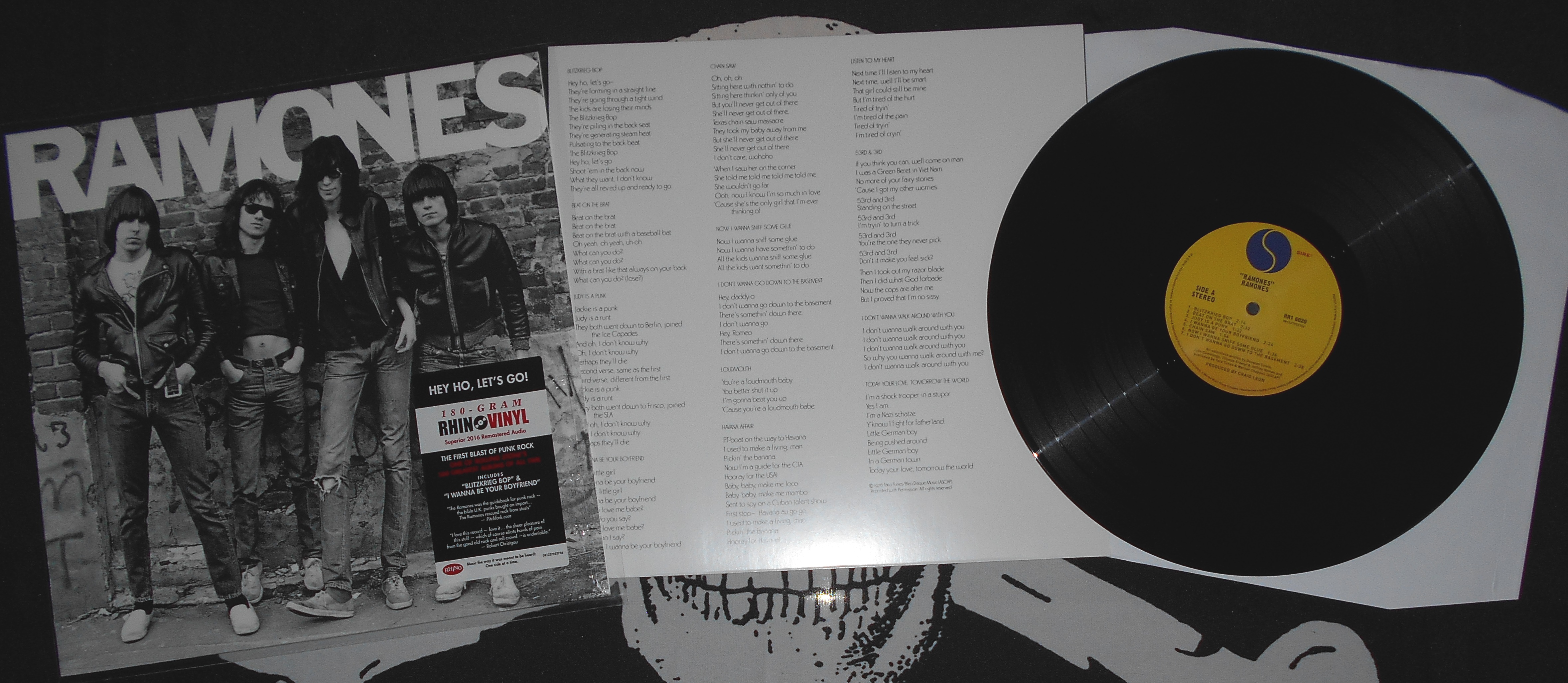 RAMONES - Ramones (1).JPG