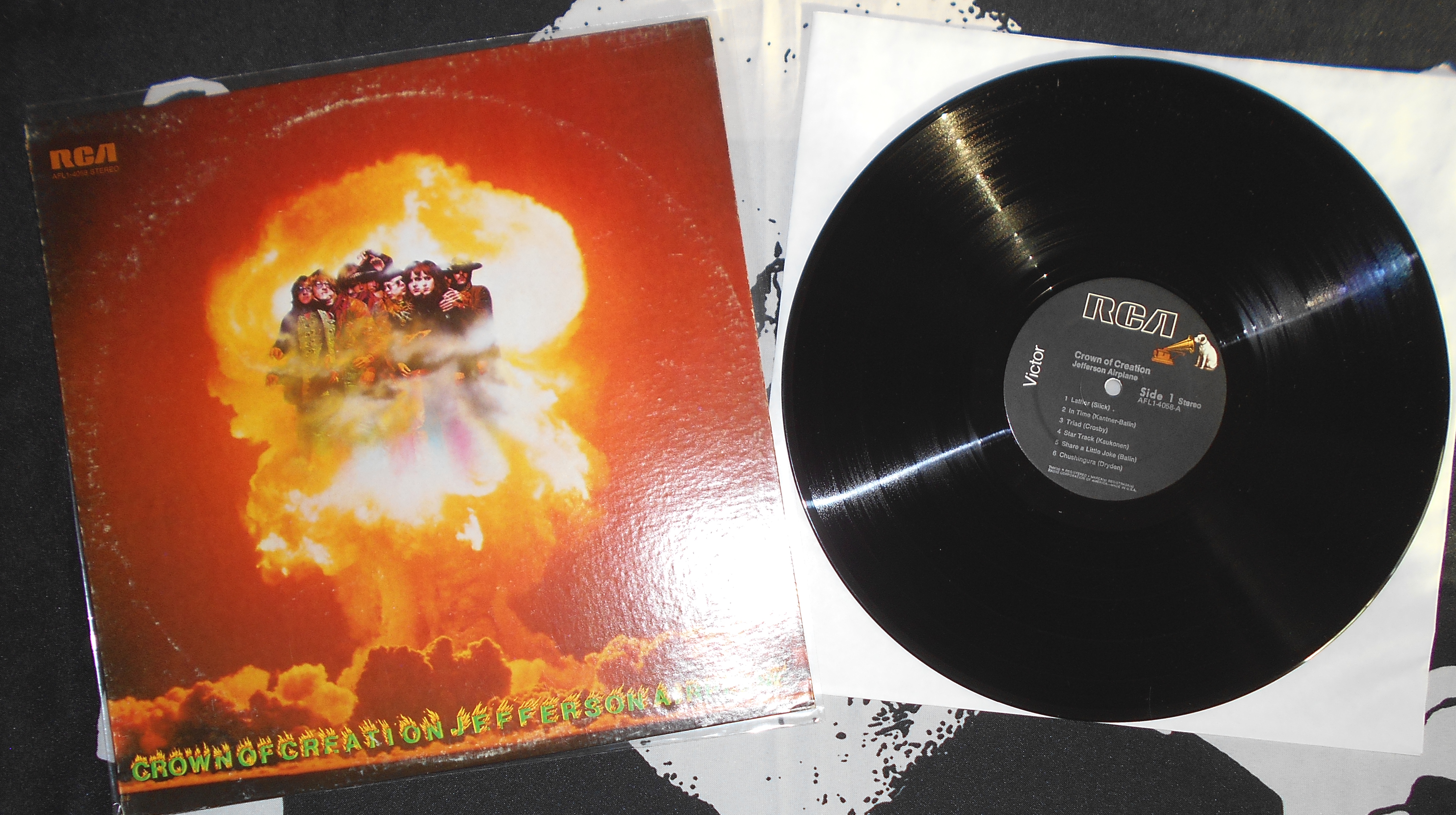 JEFFERSON AIRPLANE - Crown of Creation (1).JPG