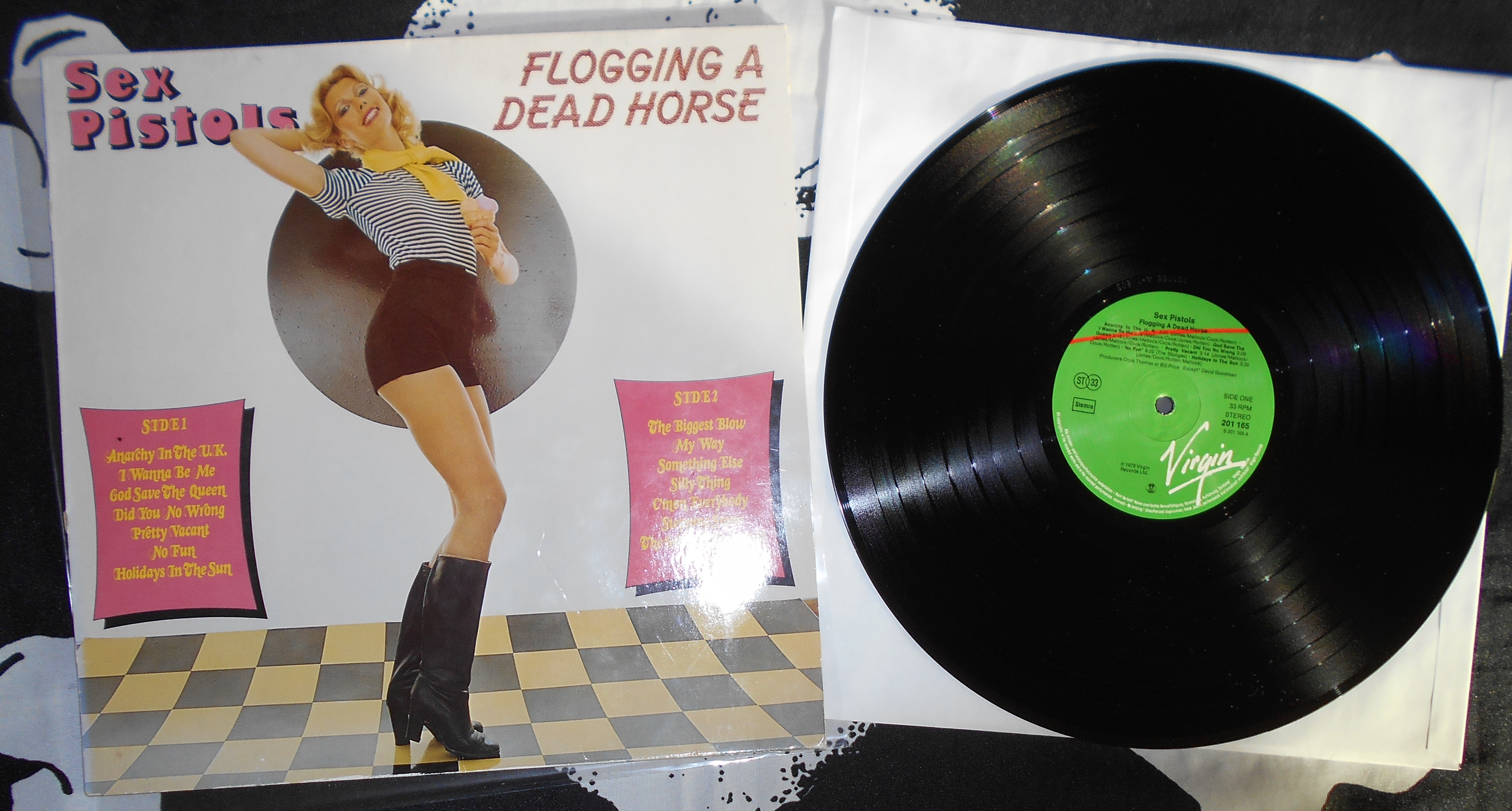SEX PISTOLS - Flogging Dead Horse (1).JPG