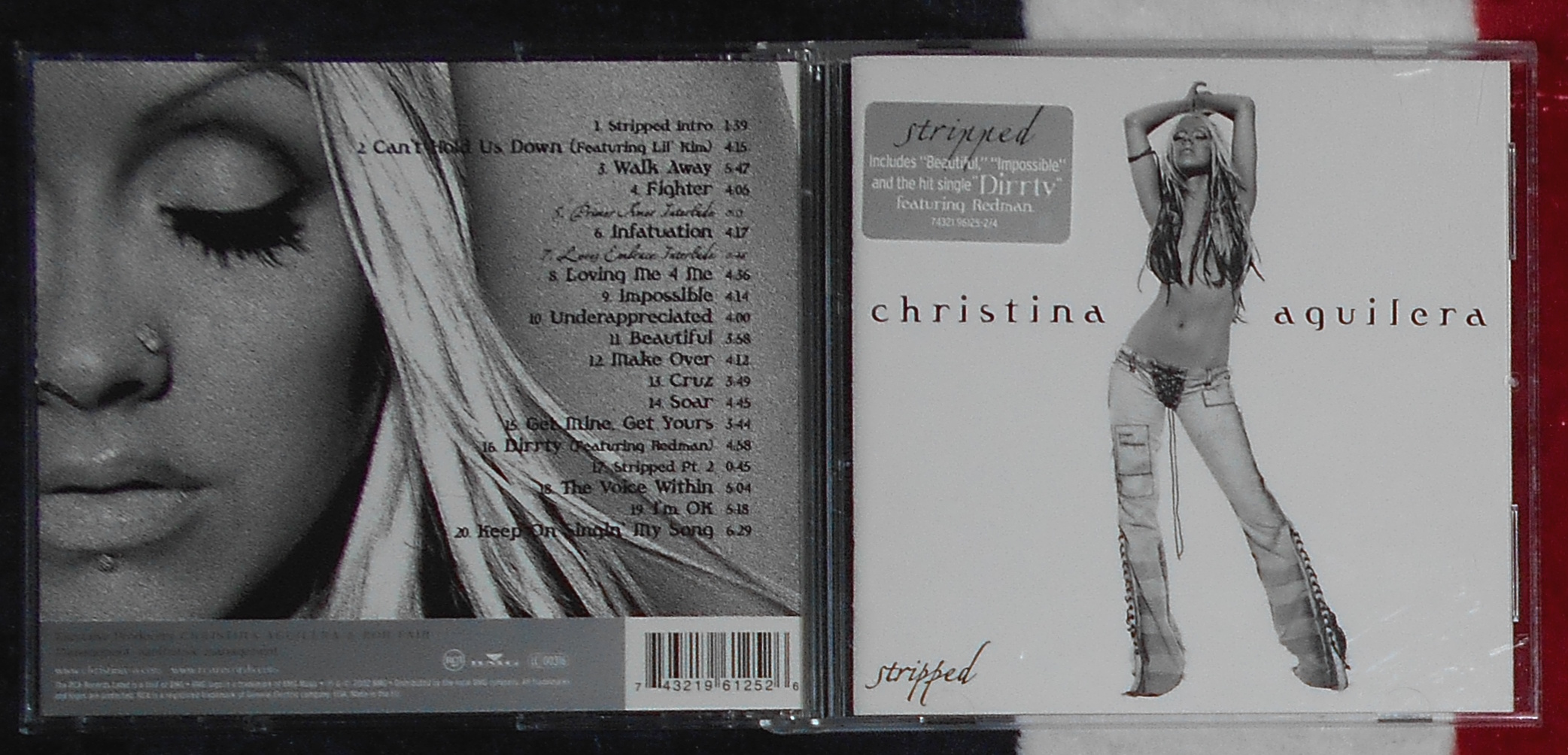 CHRISTINA AGUILERA - Stripped (1).JPG