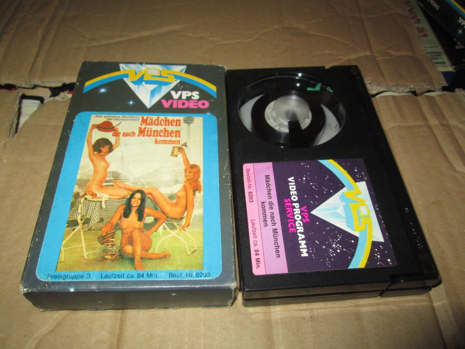 Mädchen die nach München kommen C.jpg