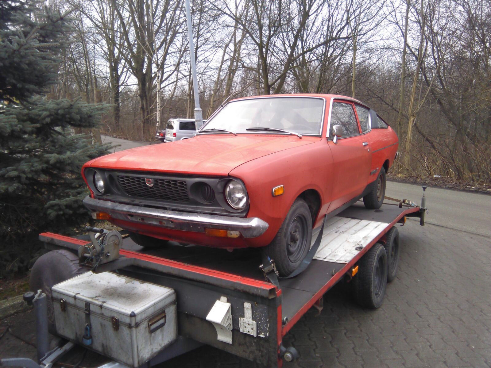 Datsun 120Y Coupe 1975-01.jpg