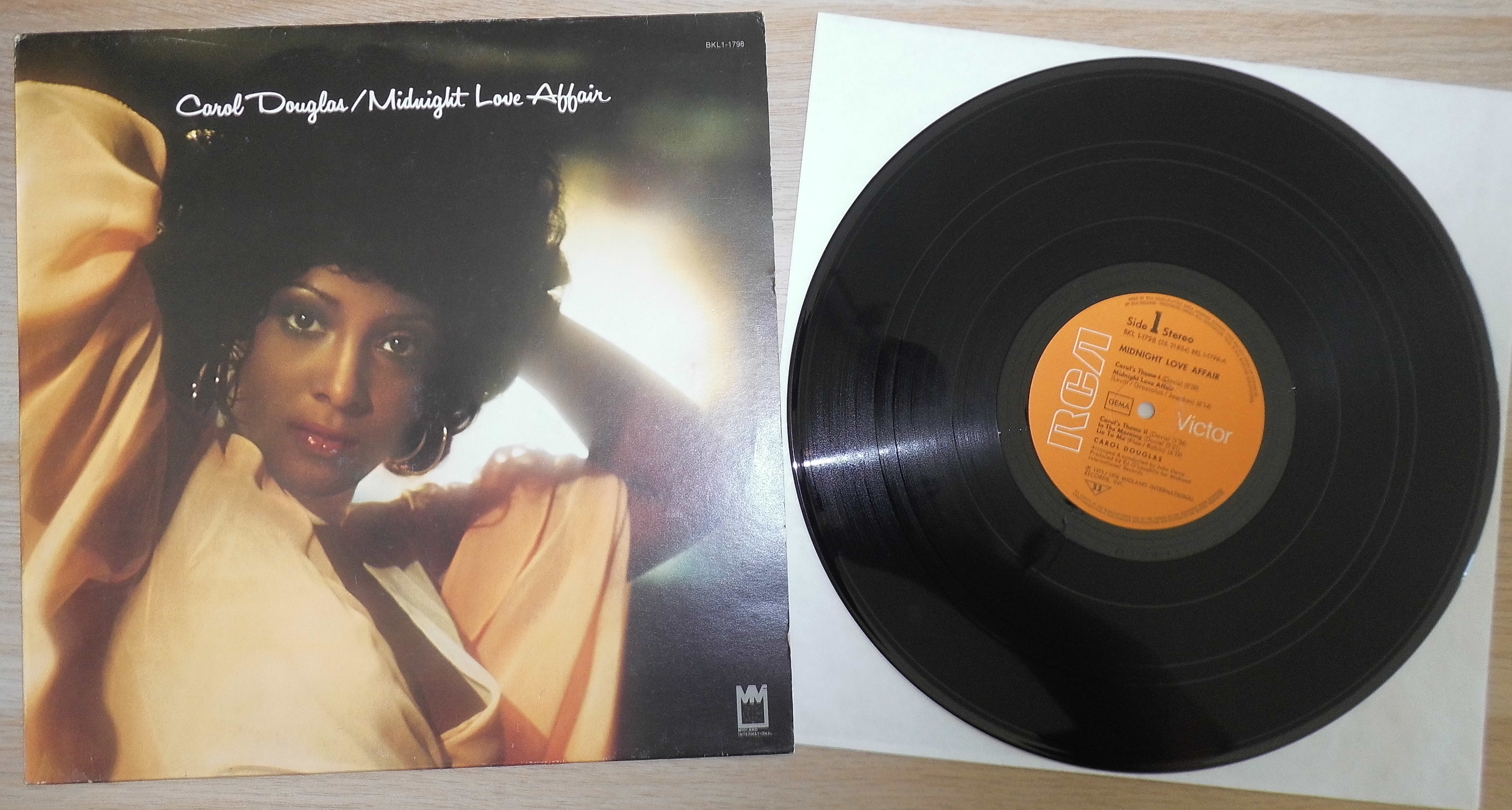 DOUGLAS, CAROL - Midnight Love Affair (1).JPG